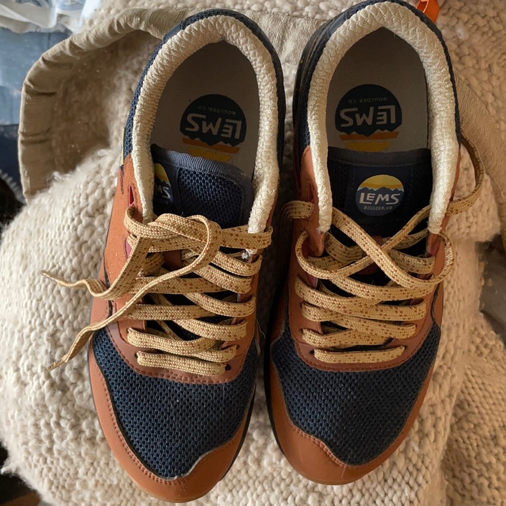 Cute snd comfy hikers/low cut. Worn once.
